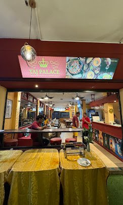 Restaurant Ambiance